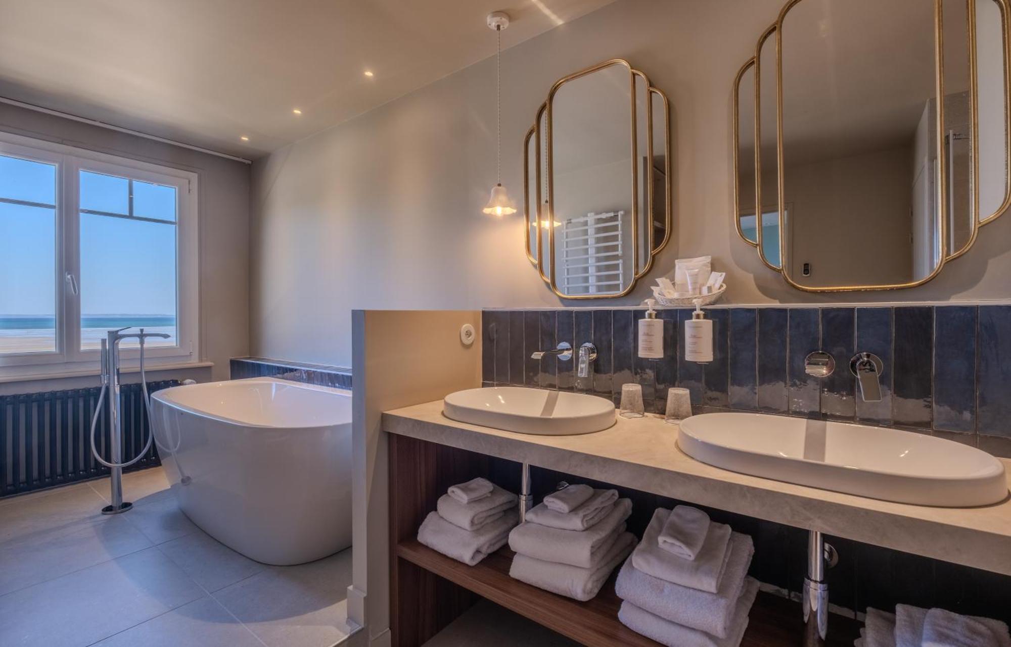 Hotel De La Plage Plonévez-Porzay Eksteriør bilde
